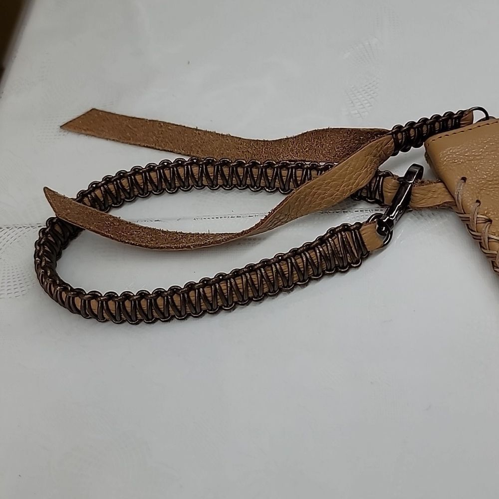 Calista Maxi Pochette In Tan - Picture 6 of 10